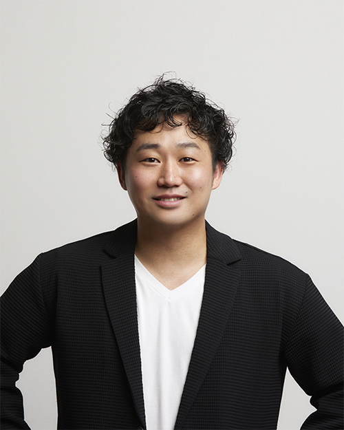内藤 慎人 · 代表取締役 CEO・会長
